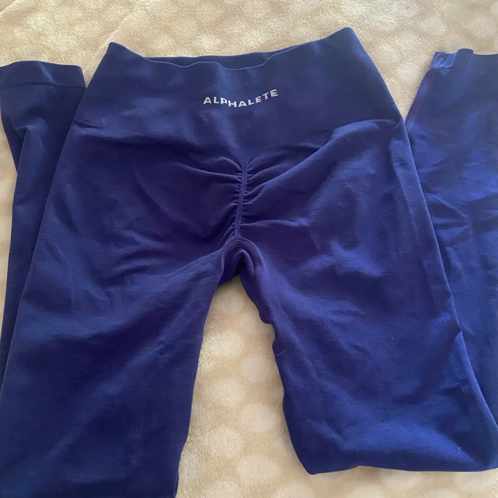 Alphalete Women's Royal Blue Leggings - Picture 2 of 6